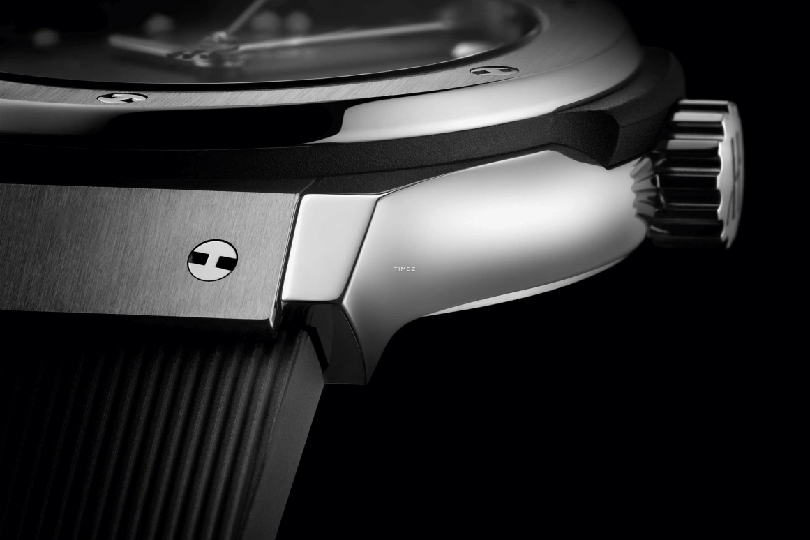 Hublot,Classic Fusion 33mm,33mm,Titanium,Black,Quartz,Day,Sapphire,Crystal Glass,581,581.NX.1470.RX