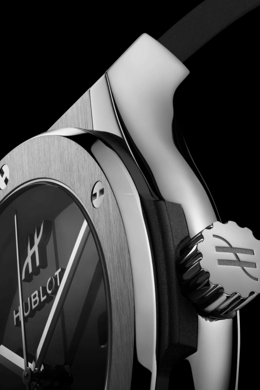 Hublot,Classic Fusion 42mm,42mm,Titanium,Black,Day,Sapphire,Crystal Glass,Round,542,542.NX.1270.RX.MDM