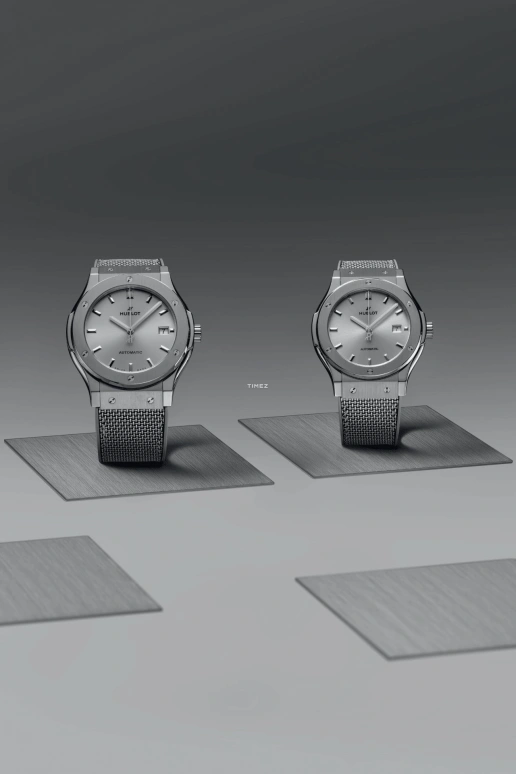 Hublot,Classic Fusion 42mm,42mm,Titanium,Grey,Automatic,Day,42hours,542,542.NX.5610.NR.HEC24