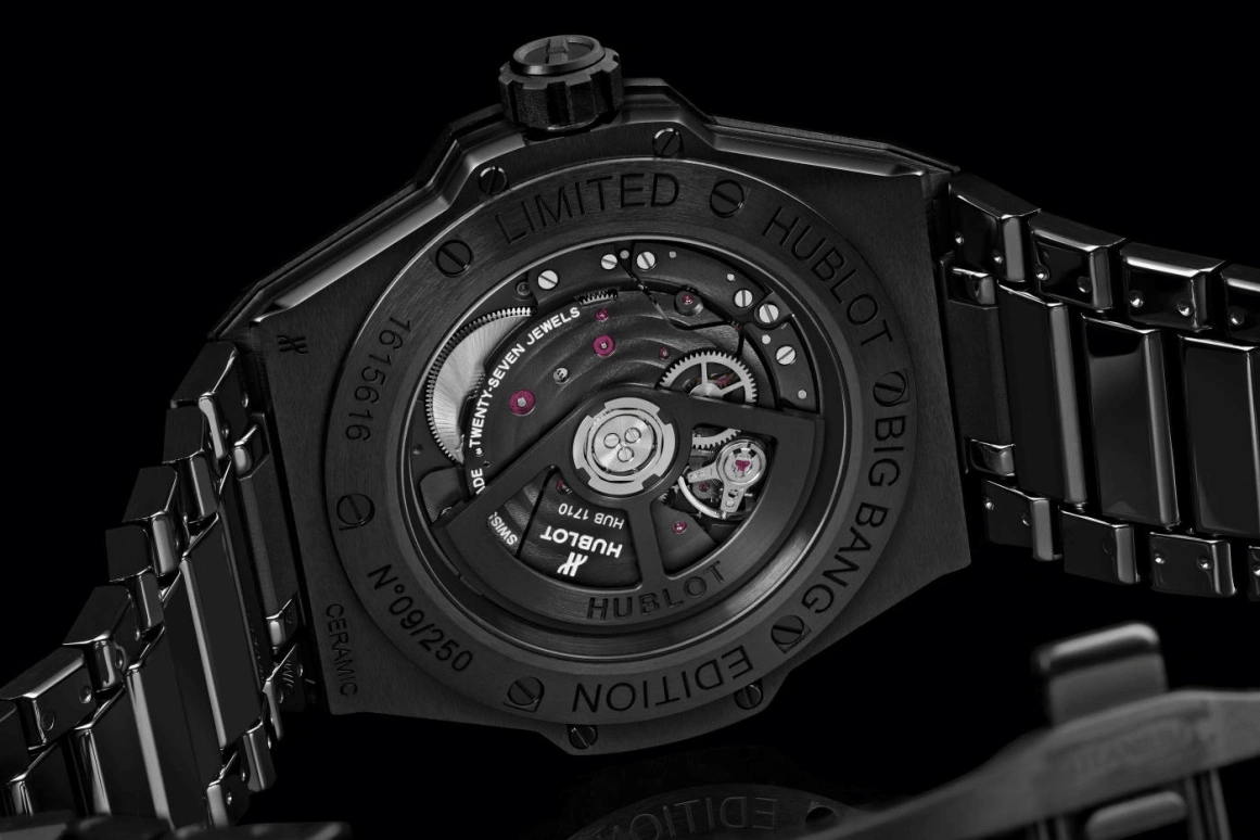 Hublot,Big Bang 40mm,40mm,Ceramic,Automatic,50hours,In-house Caliber,456,456.CX.0140.CX
