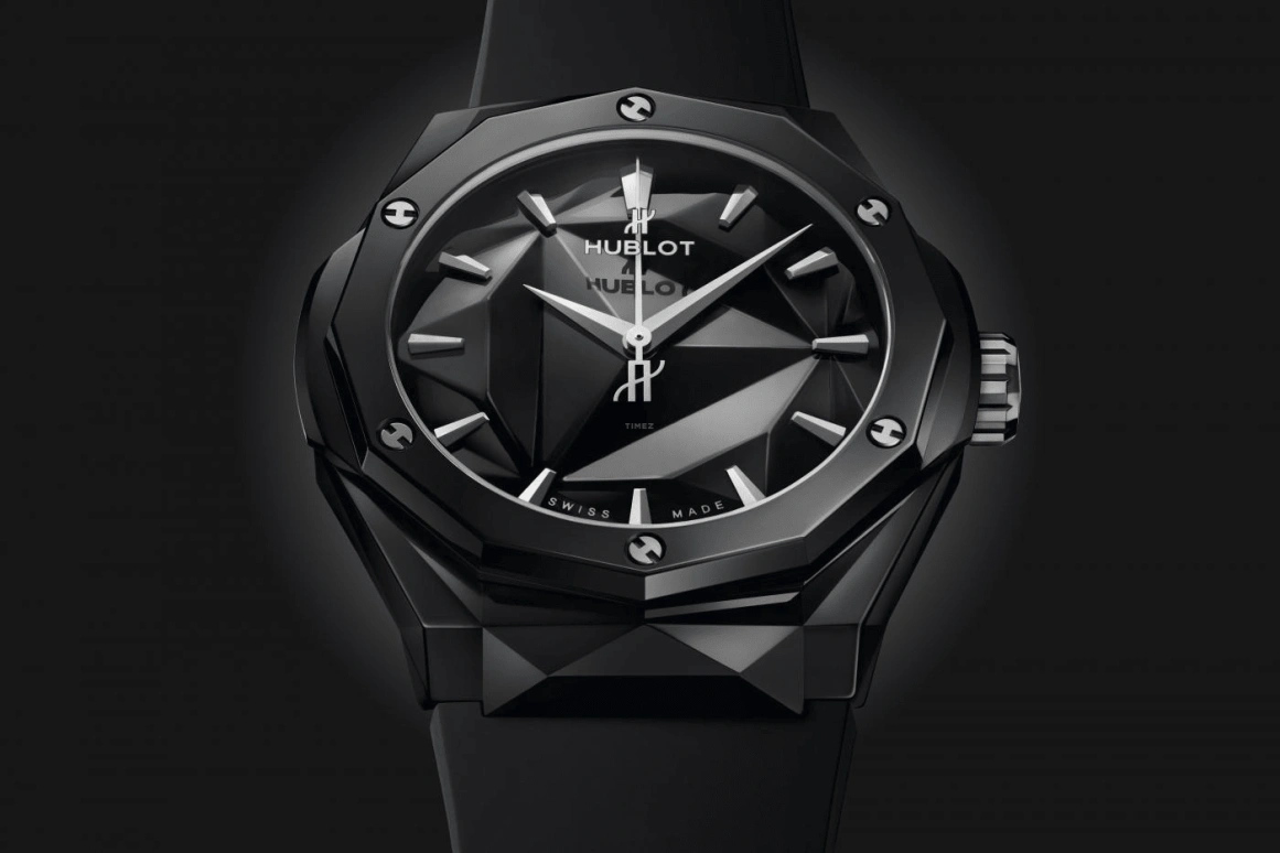Hublot,Classic Fusion 40mm,40mm,Ceramic,Black,Automatic,42hours,In-house Caliber,550,550.CS.1800.RX.ORL21
