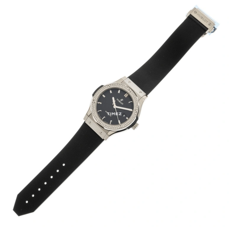 Hublot,Classic Fusion 42mm,42mm,Titanium,Black,Automatic,Day,Sapphire,Crystal Glass,542,542.NX.1171.RX.1104