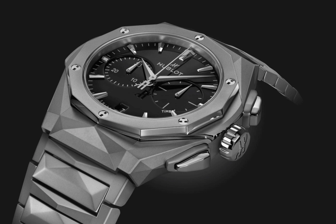 Hublot,Classic Fusion 41mm,41mm,Titanium,Black,Chronograph,Day,Sapphire,Crystal Glass,549,549.NI.1270.NI.ORL23