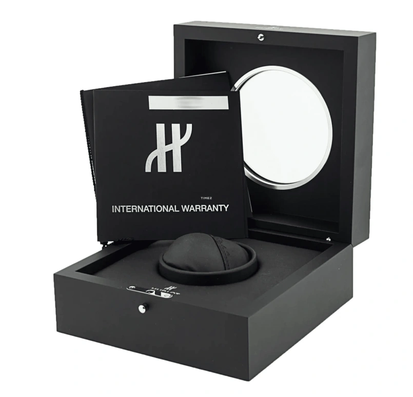 Hublot,King Power 48mm,48mm,Carbon,Luminous,Red,Automatic,72hours,In-house Caliber,701,701.QX.0113.HR
