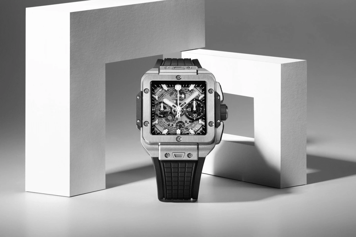 Hublot,Square Bang 42mm,42mm,Titanium Gold,Automatic,72hours,In-house Caliber,821,821.NX.0170.RX