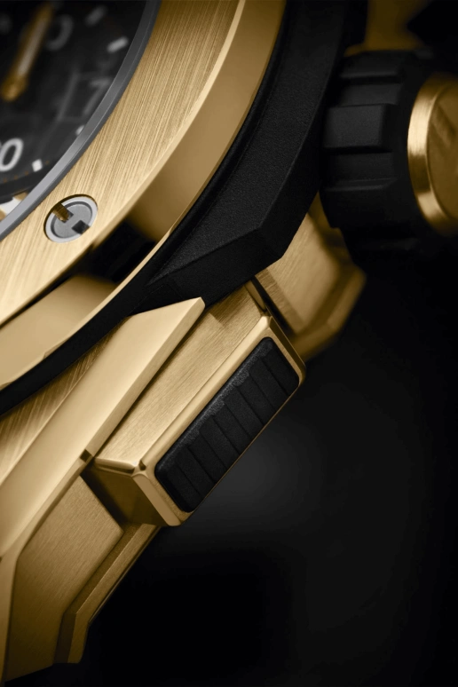 Hublot,Big Bang 42mm,42mm,Yellow Gold,Black,Automatic,72hours,In-house Caliber,451,451.VX.1130.VX