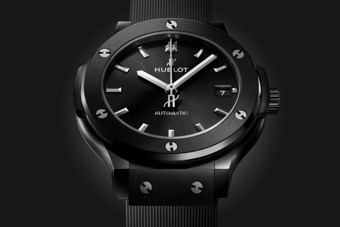 Hublot,Classic Fusion 38mm,38mm,Ceramic,Black,Automatic,42hours,In-house Caliber,565,565.CM.1470.RX