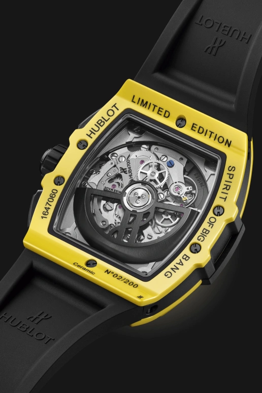 Hublot,Spirit of Big Bang 42mm,42mm,Ceramic,Black,Yellow,Chronograph,Day,Sapphire,642,642.CY.011Y.RX