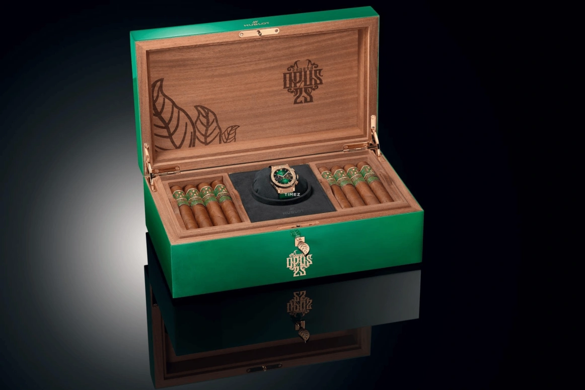 Hublot,Classic Fusion 42mm,42mm,KING GOLD,Green,Black,Automatic,Chronograph,Day,541,541.OX.8980.LR.OPX24
