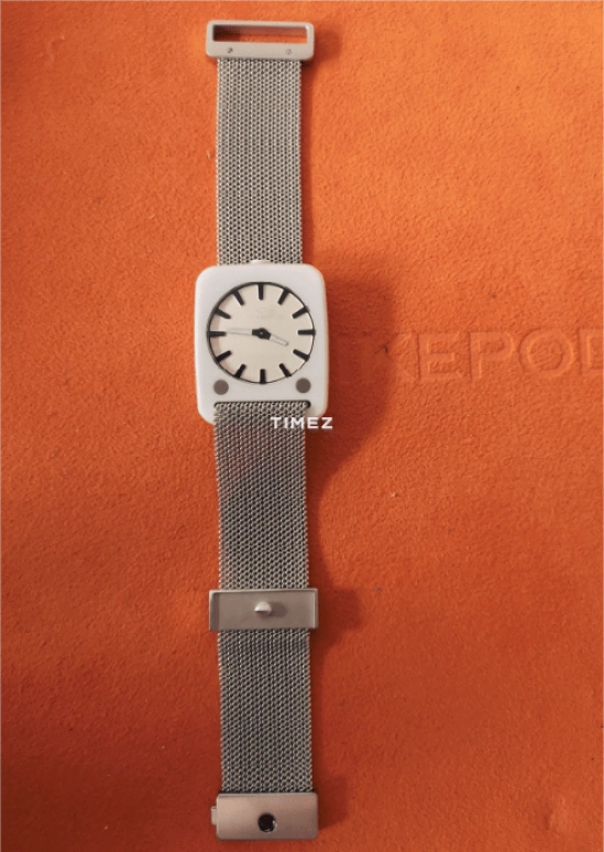 Ikepod,Solaris ,Ceramic,White,Quartz,Sapphire,Rectangular,SCW22
