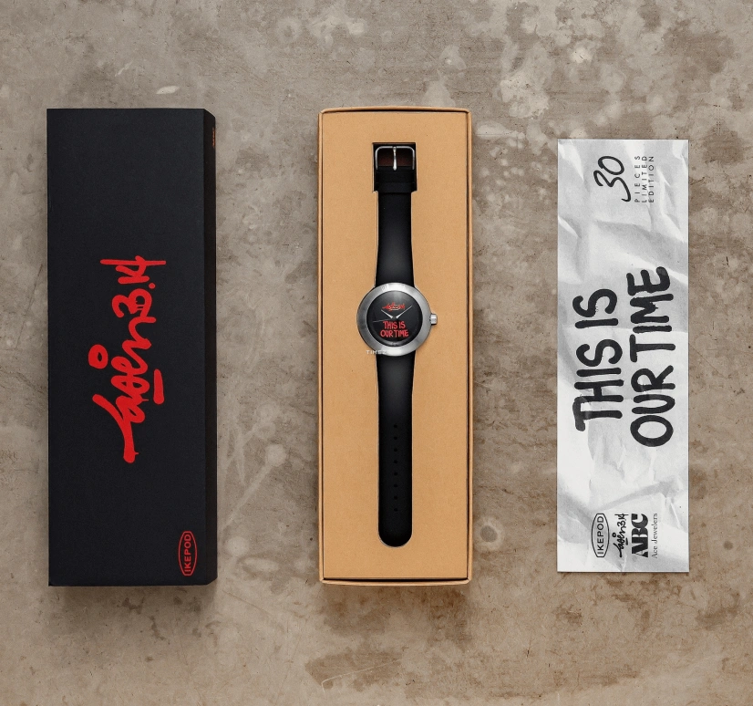 Ikepod,Megapod 46mm,46mm,Stainless Steel,Black,Automatic,Sapphire,Crystal Glass,Round,MACE314,MACE314-SI-01