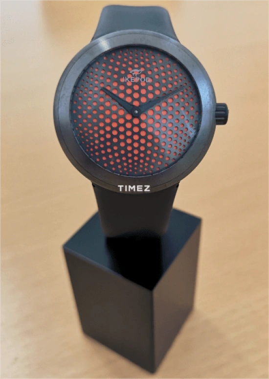 Ikepod,Horizon 44mm,44mm,Red,Round,Black,HHTR