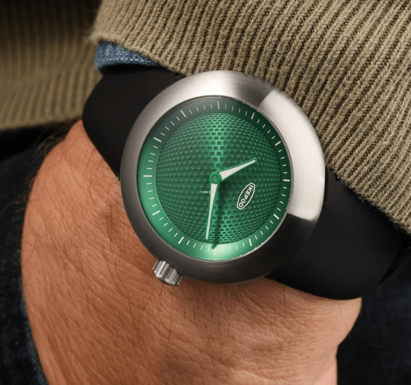 Ikepod,Duopod 42mm,42mm,Stainless Steel,Green,Quartz,Round,Silver,D002SILB