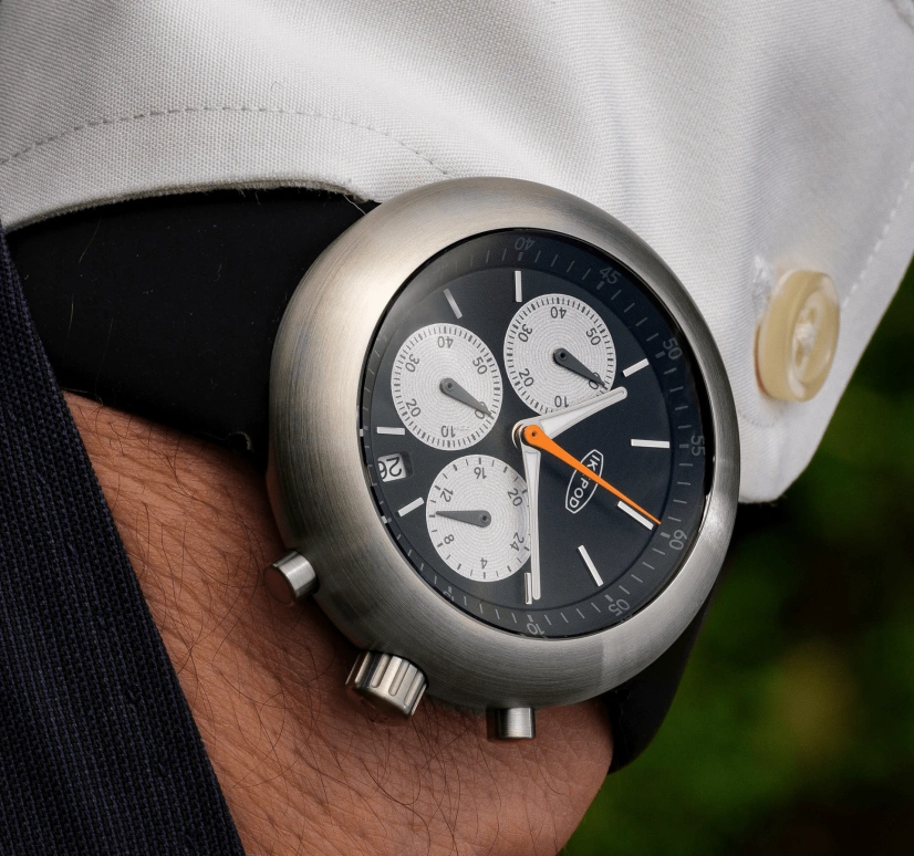 Ikepod,Chronopod 44mm,44mm,Stainless Steel,Dual,Black,White,Quartz,Chronograph,Day,C001SILB