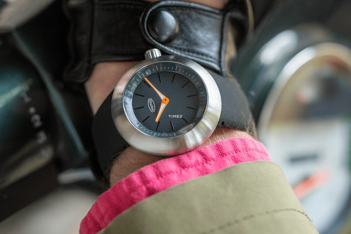 Ikepod,Duopod 42mm,42mm,Stainless Steel,Silver,Quartz,Sapphire,Round,D014,D014-SI-LB