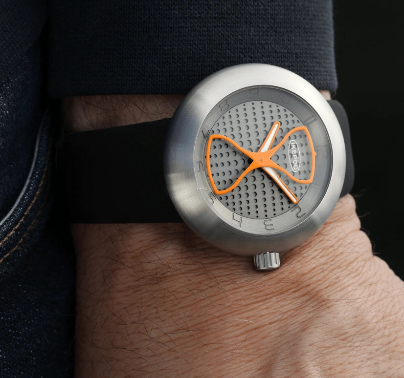 Ikepod,Megapod 46mm,46mm,Stainless Steel,Grey,Automatic,Sapphire,Crystal Glass,Round,M301,M301-HG-10