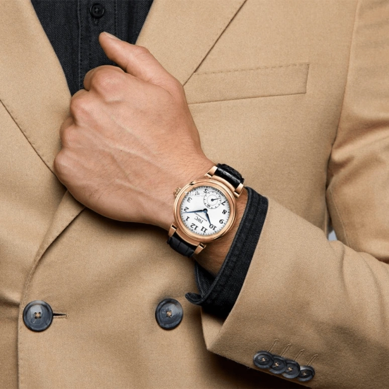 IWC,Da Vinci 40.40mm,40.40mm,Red Gold,Blue,Automatic,60hours,In-house Caliber,IW358103