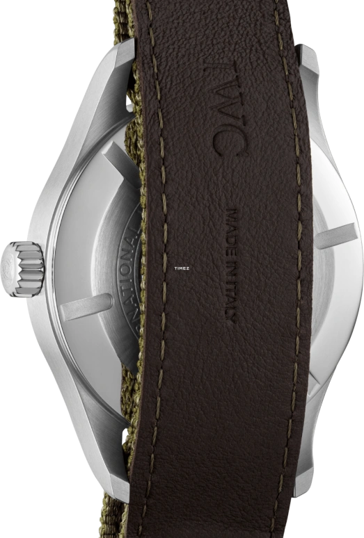 IWC,Pilot 39mm,39mm,Stainless Steel,Black,Automatic,Day,120hours,IW326805