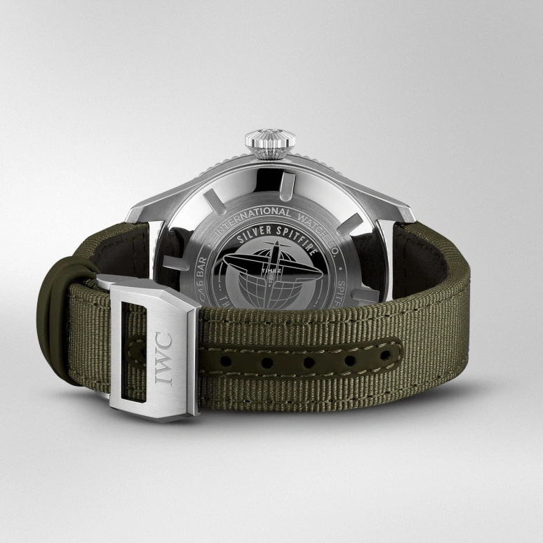 IWC,Pilot 44mm,44mm,Stainless Steel,Black,Automatic,Day,Dule Time,World Time,IW395501