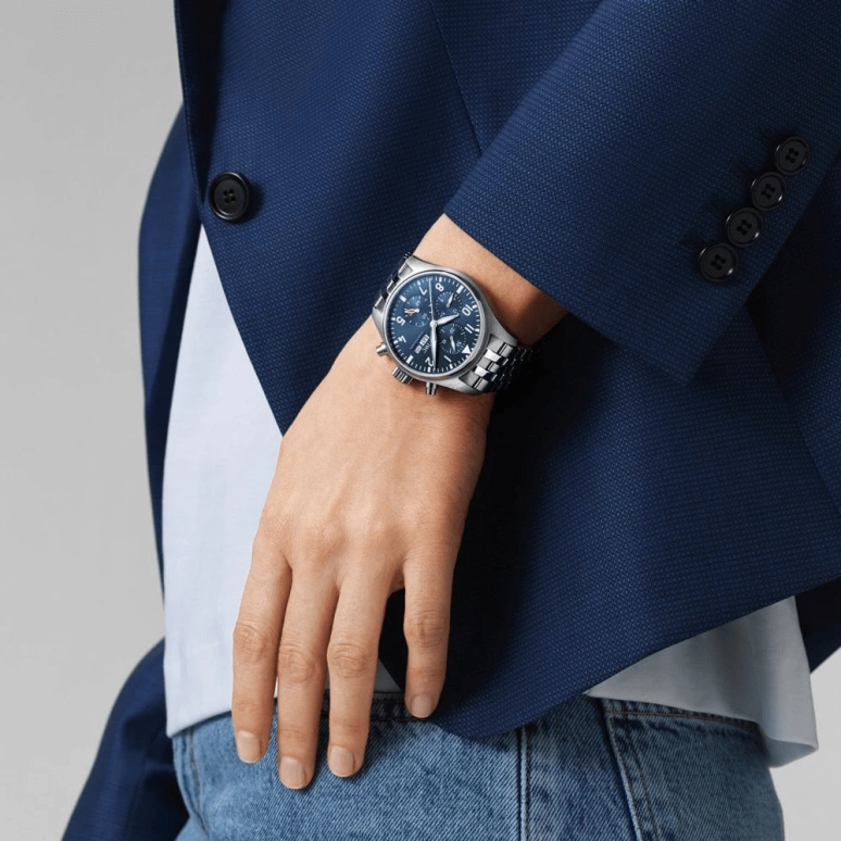 IWC,Pilot 41mm,41mm,Stainless Steel,Blue,Automatic,Chronograph,Date,Day,Column Wheel,46hours,In-house Caliber,IW388102