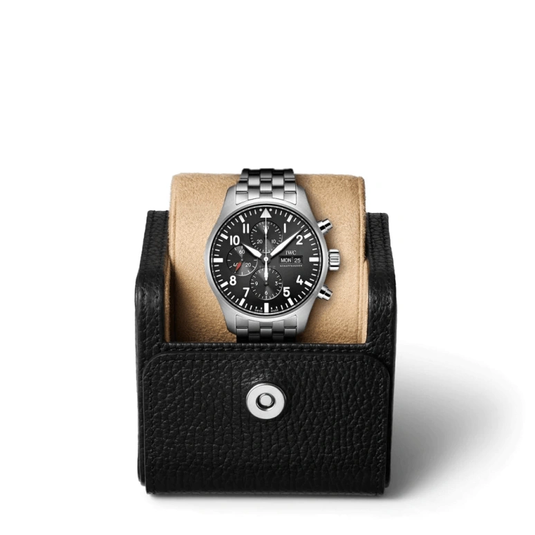 IWC,Pilot 43mm,43mm,Stainless Steel,Black,Automatic,Chronograph,Date,Day,Anti-magnetic,44hours,In-house Caliber,IW377710