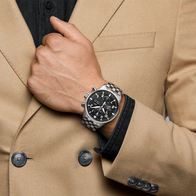 IWC,Pilot 43mm,43mm,Stainless Steel,Black,Automatic,Chronograph,Date,Day,Anti-magnetic,44hours,In-house Caliber,IW377710