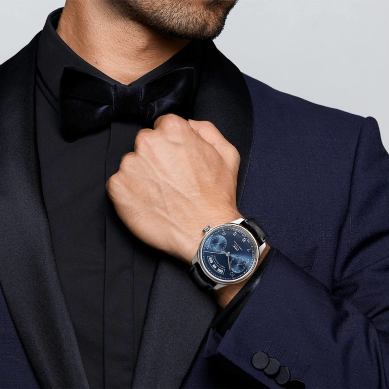 IWC,Portugieser 44.20mm,44.20mm,Stainless Steel,Blue,Automatic,Annual Calendar,Month,Date,Day,168hours,In-house Caliber,IW503502