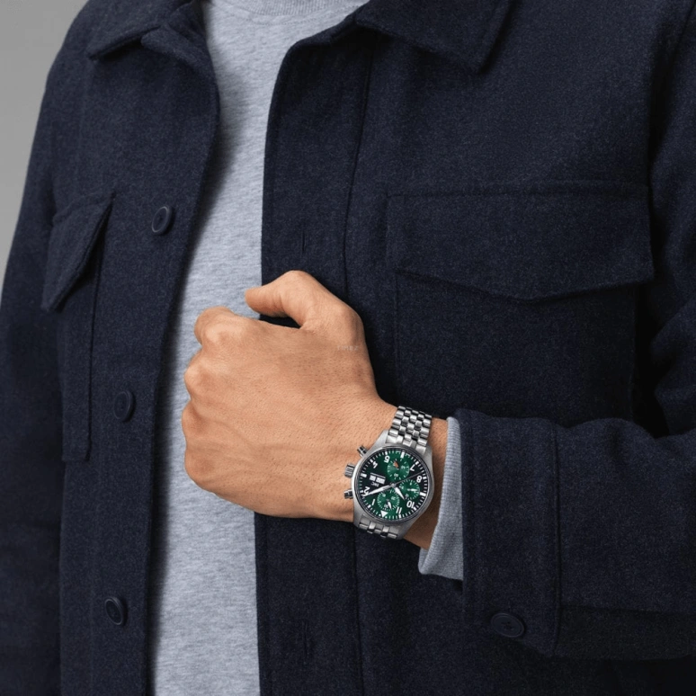 IWC,Pilot 41mm,41mm,Stainless Steel,Blue,Automatic,Chronograph,Date,Day,Column Wheel,46hours,In-house Caliber,IW388104