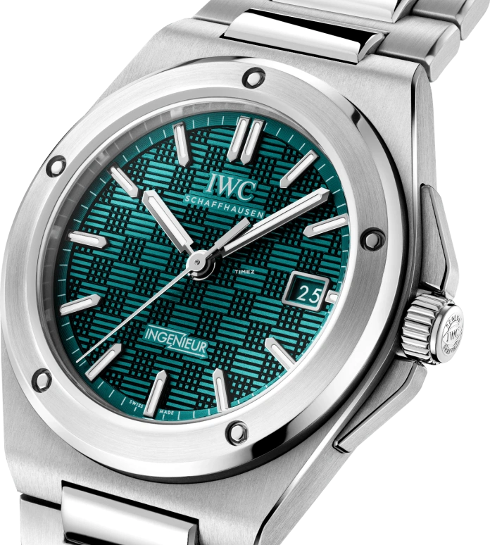 IWC,Ingenieur 40mm,40mm,Stainless Steel,Green,Automatic,Day,120hours,George Russell,IW328903