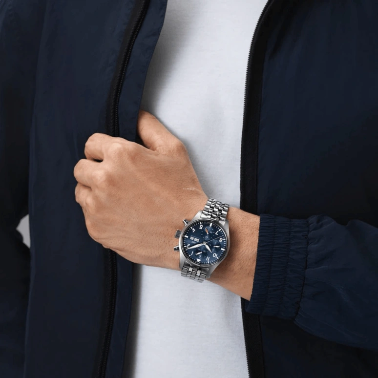 IWC,Pilot 41mm,41mm,Stainless Steel,Blue,Automatic,Chronograph,Date,Day,Column Wheel,46hours,In-house Caliber,IW388102