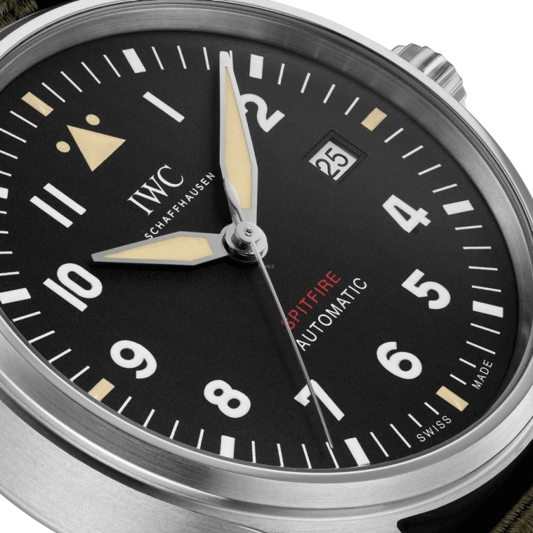 IWC,Pilot 39mm,39mm,Stainless Steel,Black,Automatic,Date,Anti-magnetic,IW326801