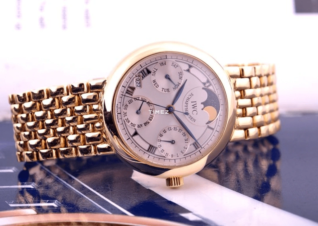 IWC,Portofino 35mm,35mm,Yellow Gold,Silver,Quartz,Moonphase,Perpetual Calendar,Month,Date,Round,Gold,IW927107