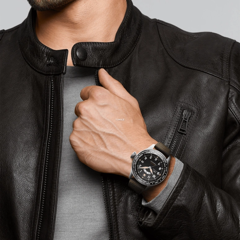 IWC,Pilot 44mm,44mm,Stainless Steel,Black,Automatic,Day,Dule Time,World Time,IW395501