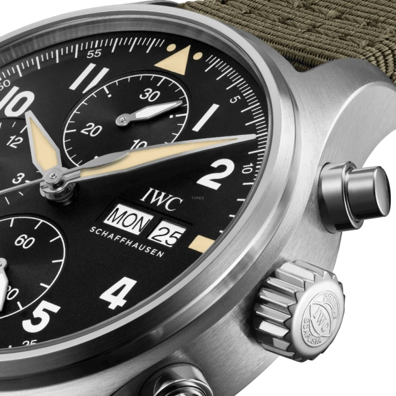 IWC,Pilot 41.10mm,41.10mm,Stainless Steel,Black,Automatic,Chronograph,Date,Day,Anti-magnetic,48hours,In-house Caliber,IW387901