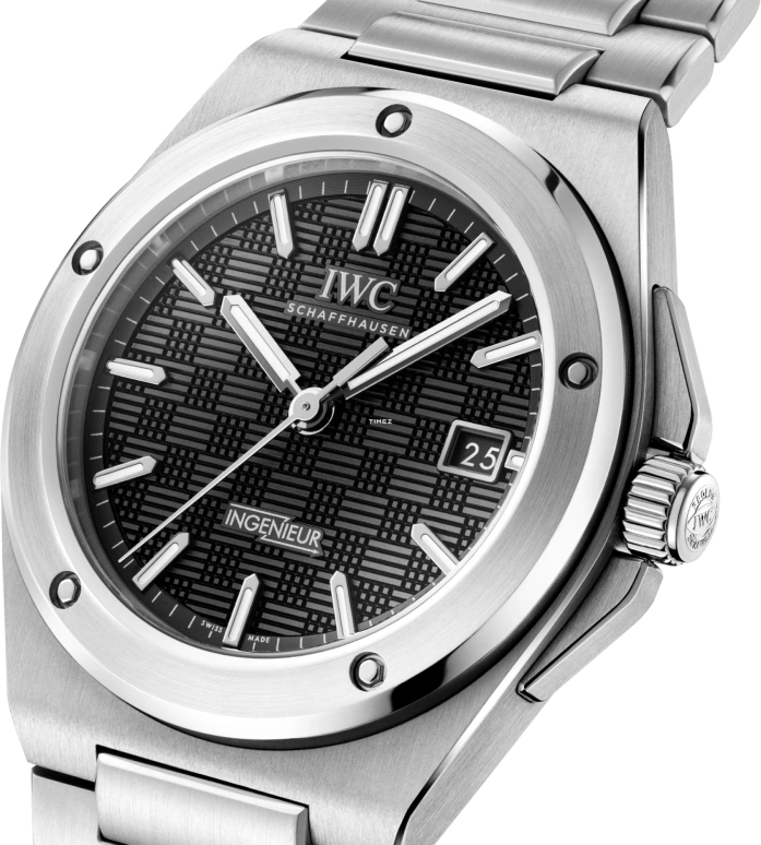 IWC,Ingenieur 40mm,40mm,Stainless Steel,Black,Automatic,Day,120hours,IW328901