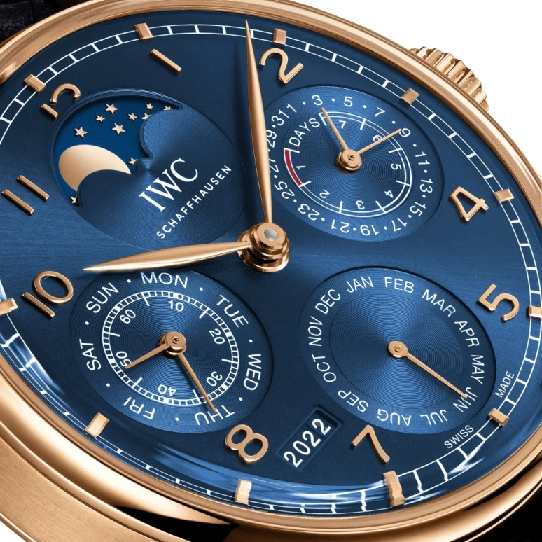 IWC,Portugieser 44.20mm,44.20mm,Armor Gold,Blue,Automatic,Moonphase,Perpetual Calendar,Month,Date,168hours,In-house Caliber,IW503312
