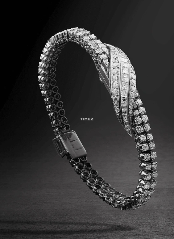 Jaeger-LeCoultre,Extraordinary 6.80x5.40mm,6.80x5.40mm,White Gold,White,Handwound,In-house Caliber,Sapphire,Crystal Glass,Q2863301