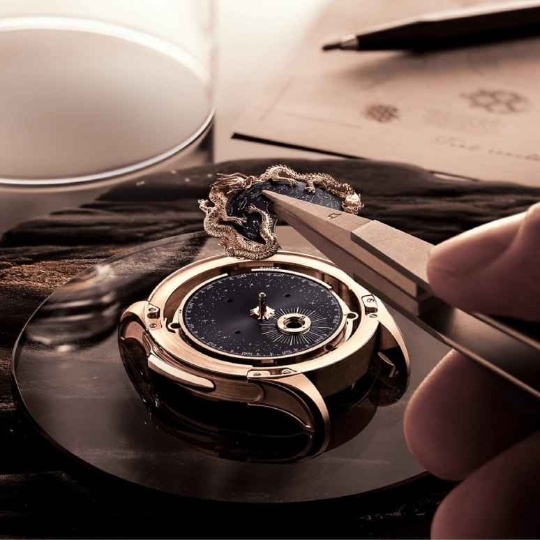 Jaeger-LeCoultre,Master Hybris Artistica 45mm,45mm,Rose Gold,Black,Rose Gold,Handwound,Annual Calendar,Month,World Time,Tourbillon,40hours,In-house Caliber,Q52624A3