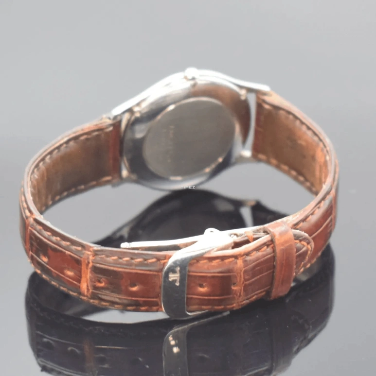 Jaeger-LeCoultre,Other 33mm,33mm,Stainless Steel,Cream white,Quartz,Sapphire,Round,140,140.112.5