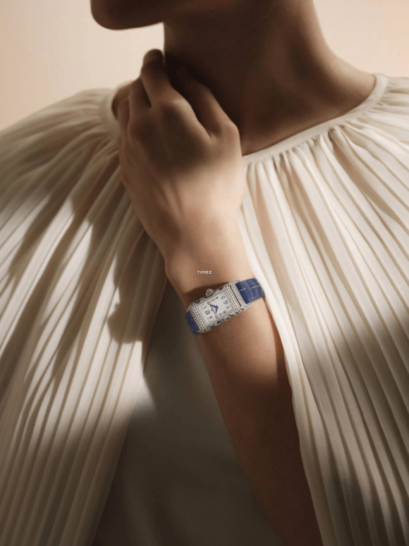 Jaeger-LeCoultre,Reverso 40x20mm,40x20mm,White Gold,White,Handwound,In-house Caliber,Sapphire,Crystal Glass,Q3293401