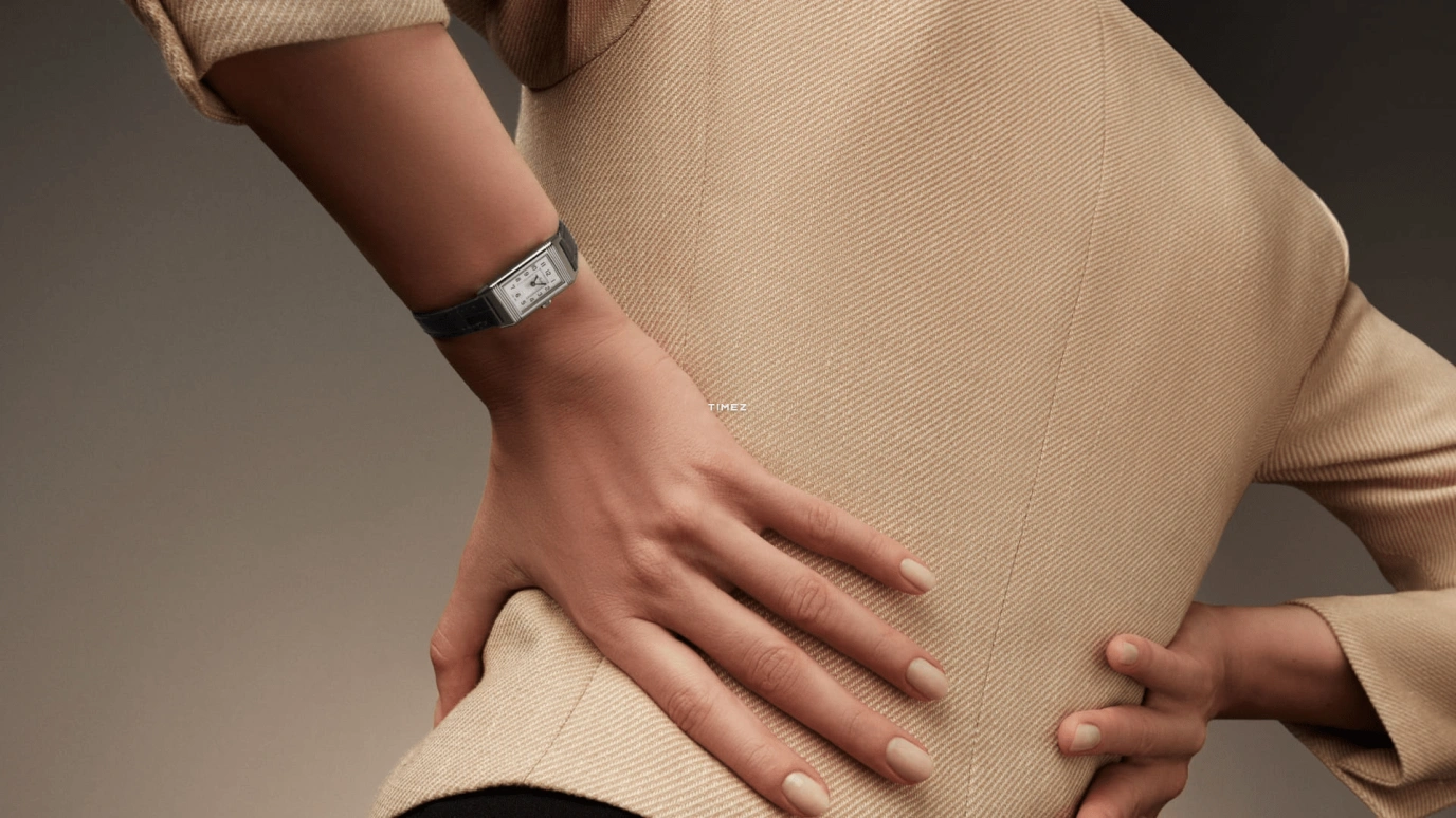 Jaeger-LeCoultre,Reverso 32.50x16.30mm,32.50x16.30mm,Stainless Steel,Silver,Quartz,In-house Caliber,Sapphire,Q3878520