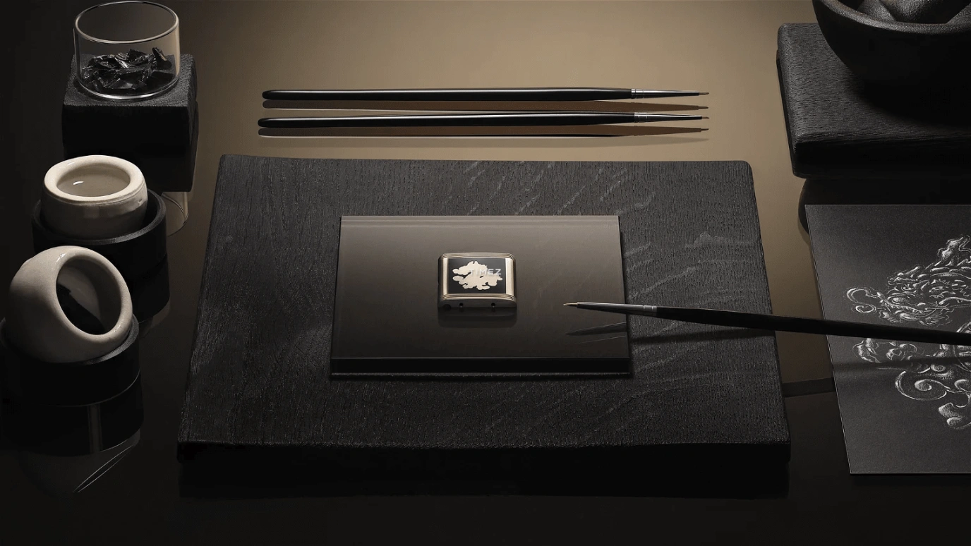 Jaeger-LeCoultre,Reverso 45.50x27.40mm,45.50x27.40mm,Rose Gold,Black,Handwound,45hours,In-house Caliber,Q39324D1
