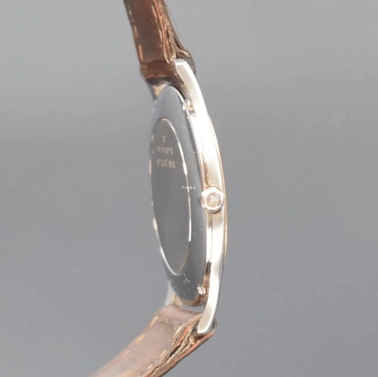 Jaeger-LeCoultre,Other 33mm,33mm,Stainless Steel,Cream white,Quartz,Sapphire,Round,140,140.112.5