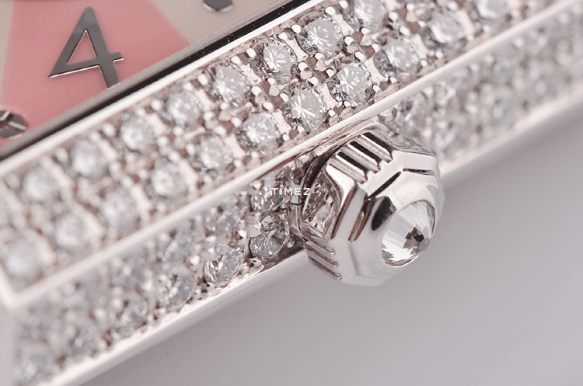 Jaeger-LeCoultre,Extraordinary 42.60x28.80mm,42.60x28.80mm,White Gold,Pink,Automatic,day-night-indication,Q7053405