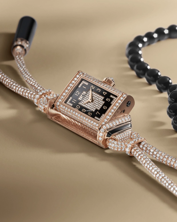 Jaeger-LeCoultre,Reverso 36.78x18mm,36.78x18mm,Rose Gold,Black,Handwound,In-house Caliber,Sapphire,Q3272301