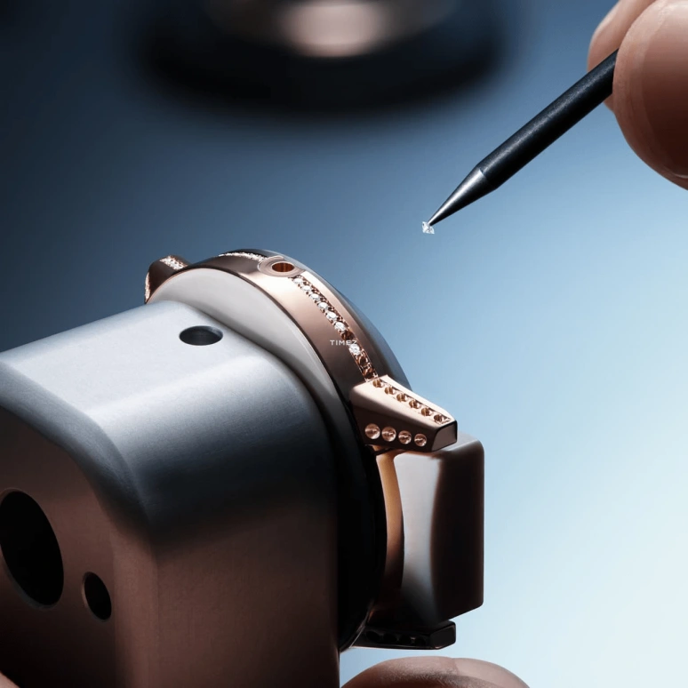 Jaeger-LeCoultre,Rendez-Vous 36mm,36mm,Rose Gold,Multi-Color,Blue,Pink,Automatic,In-house Caliber,Sapphire,Q36423C3