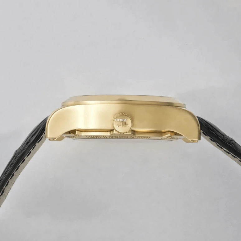 Jaeger-LeCoultre,Other ,Yellow Gold,Multi-Color,Handwound,Minute Repeater,Round,Royal Opera House Muscat