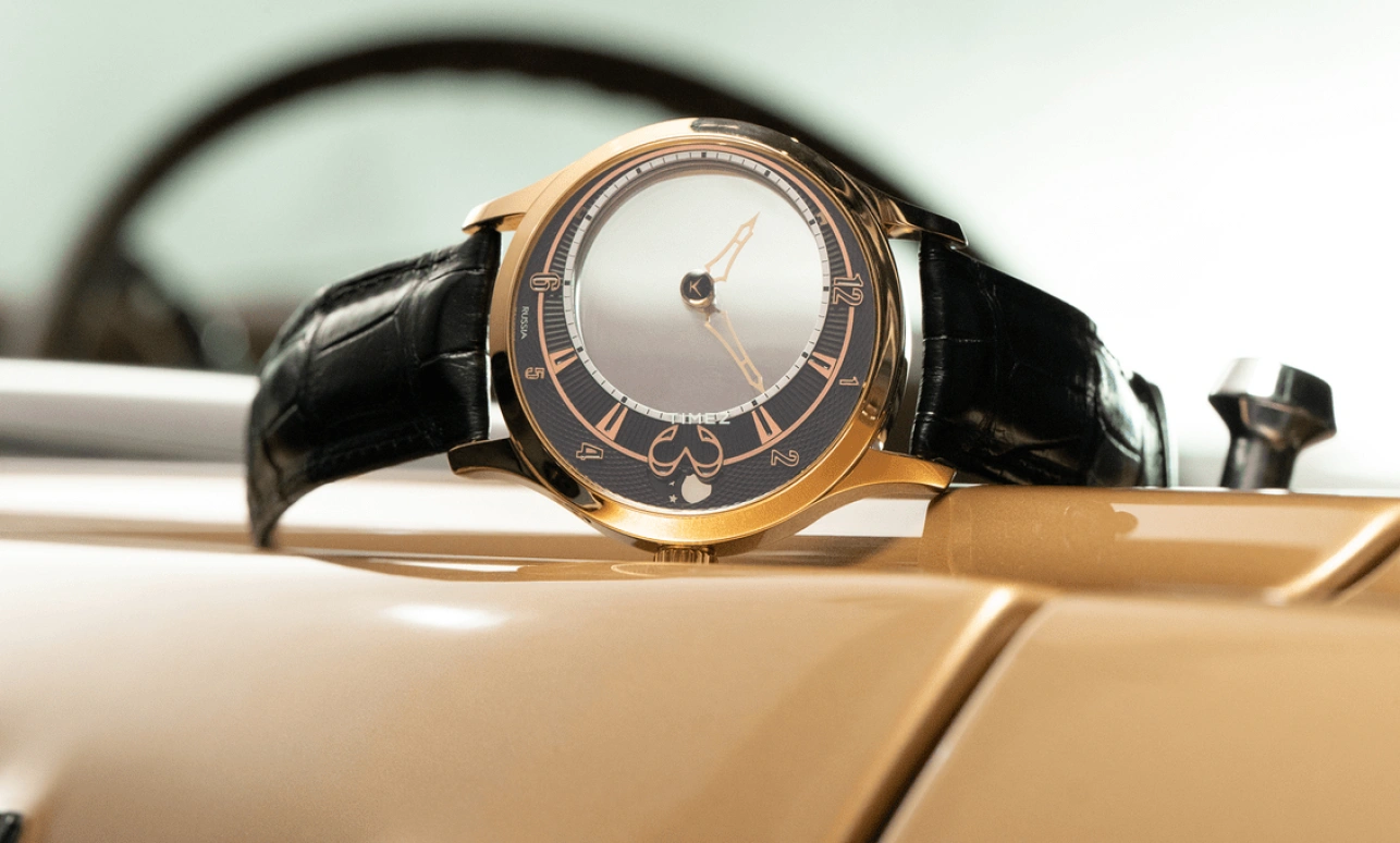 Konstantin Chaykin,Levitas 44mm,44mm,Rose Gold,Stainless Steel,Transparent,Brown,Handwound,Moonphase,Sapphire,Crystal Glass,Levitas Moon Phases 44