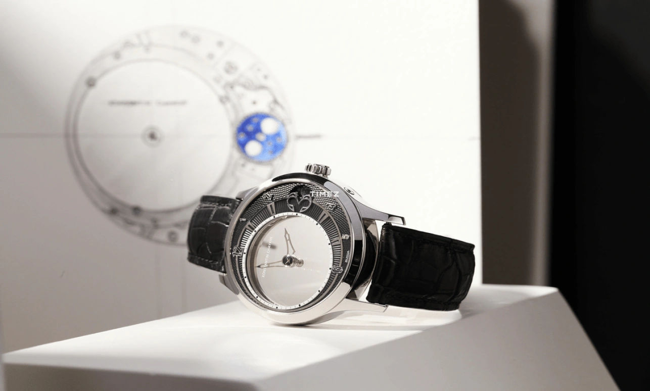 Konstantin Chaykin,Levitas 44mm,44mm,Rose Gold,Stainless Steel,Transparent,Brown,Handwound,Moonphase,Sapphire,Crystal Glass,Levitas Moon Phases 44