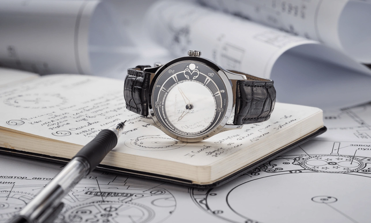 Konstantin Chaykin,Levitas 44mm,44mm,Rose Gold,Stainless Steel,Transparent,Brown,Handwound,Moonphase,Sapphire,Crystal Glass,Levitas Moon Phases 44